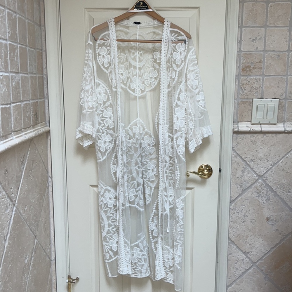 Express Lace Duster - Picture 5 of 7